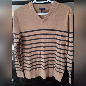 GAP Men's V-Neck Sweater in Tan and Black Stripes